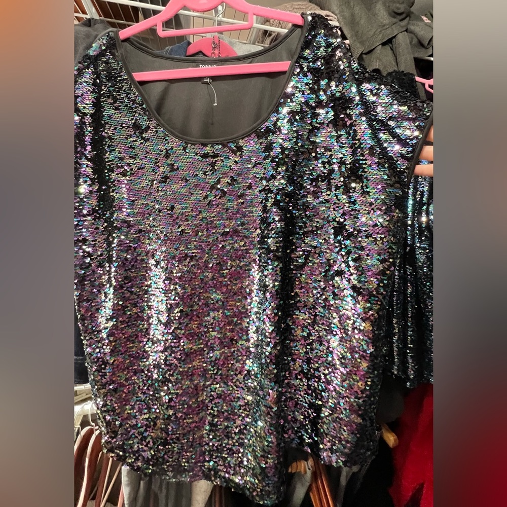 NWOT Torrid Sequin Top Size 2